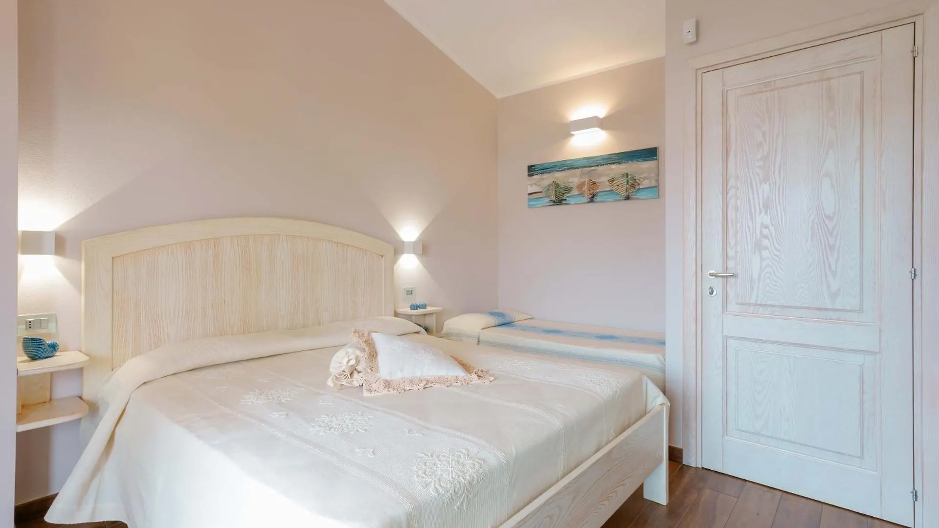 La Rosa Dei Venti Bed & Breakfast Villasimius 0*,  Italy