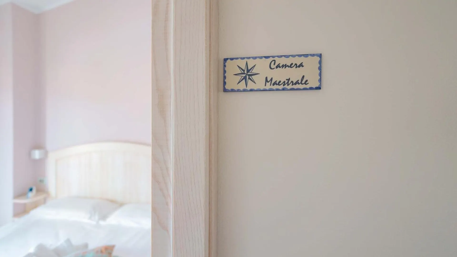 La Rosa Dei Venti Bed & Breakfast Villasimius 0*,  Italy